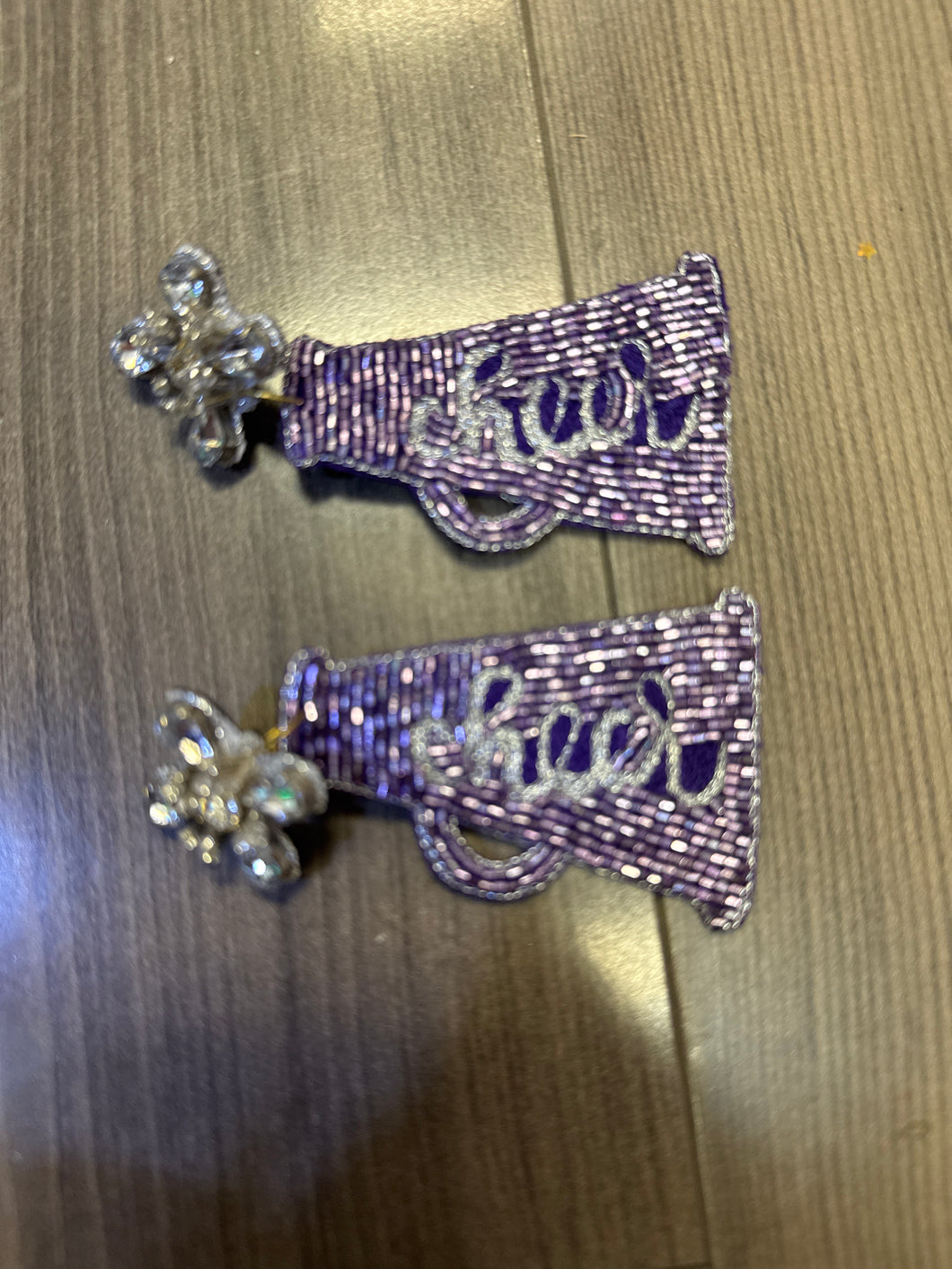 Cheer earring