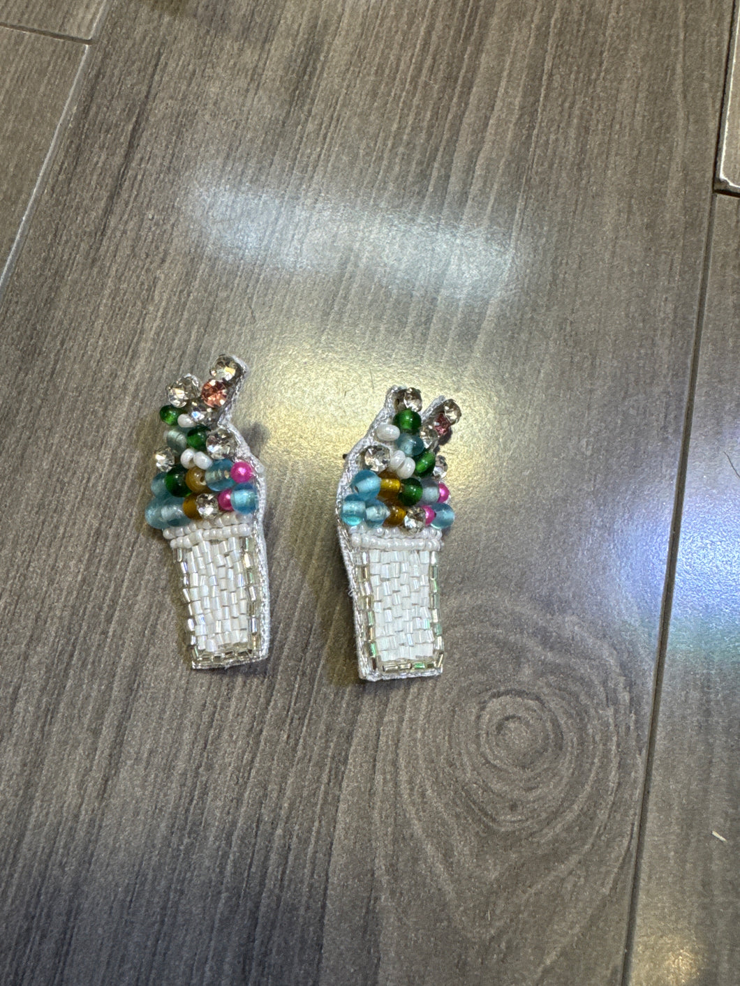 Snowcone earring