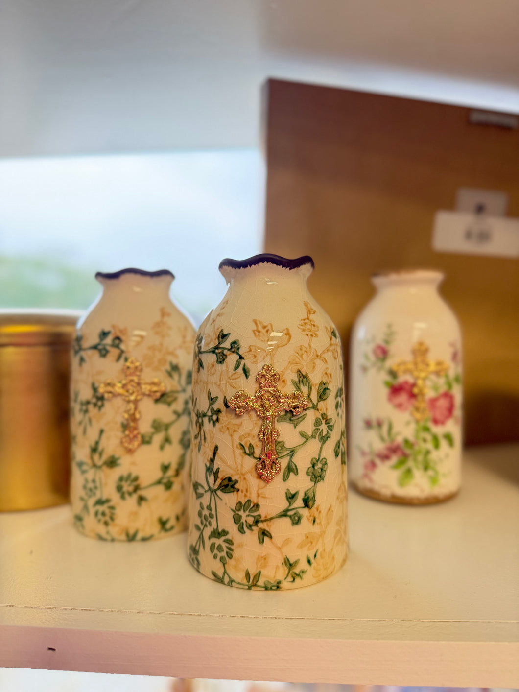 Crucifix on green/beige Short Floral Ceramic Vase