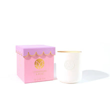 Scalloped Musee Candles
