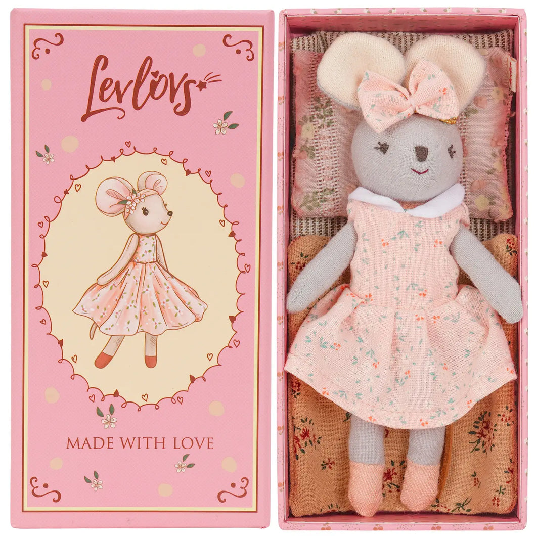 Sherry Blossom Mouse in A Box